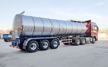 新東鮮奶運(yùn)輸車：從平臺(tái)到梯子，全方位守護(hù)人員安全