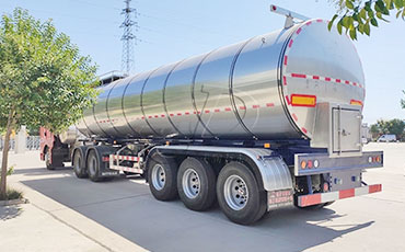 山東又一物流公司選擇天潤新東牌牛奶運(yùn)輸車