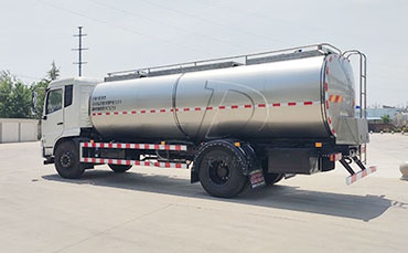 金秋時(shí)節(jié)，天潤(rùn)新東鮮奶運(yùn)輸車天南地北運(yùn)奶忙！