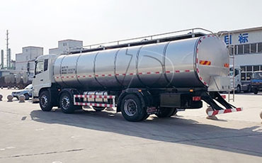 天潤新東牛奶運(yùn)輸車助力江蘇乳企高效物流